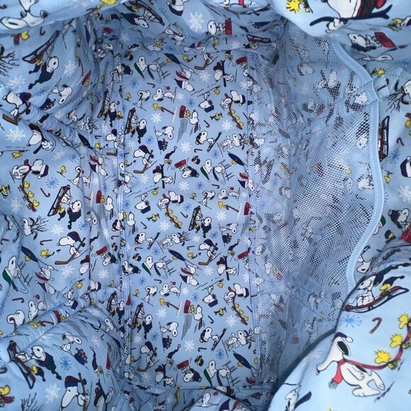 Vera Bradley Ski Slope Snoopy Large Travel Duffel Blue Retired Bag NWT - Picture 7 of 10